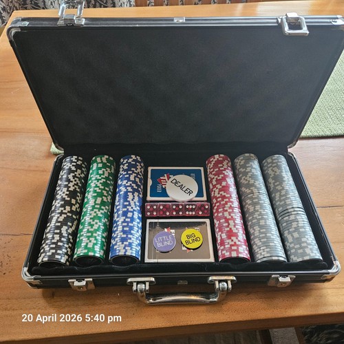 Genuine full tilt - genuine, poker