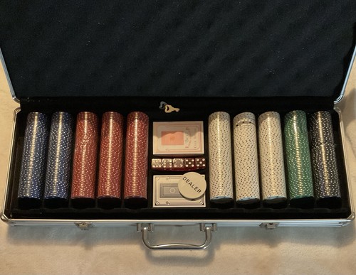 Poker game set lockable - game, in