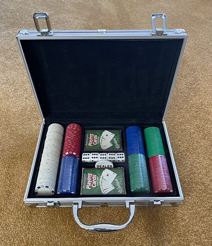 200 chip casino poker set - set, in
